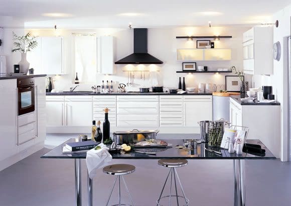 Window blinds for white gloss kitchens